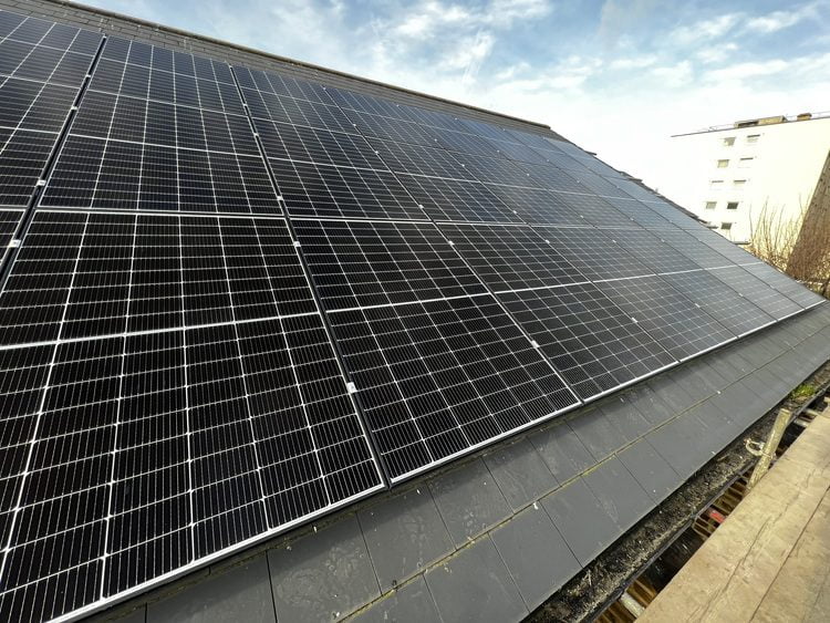 Solar panel installation at Gurdwara